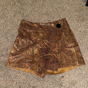 *DONATED* Zara Brown Snake Print Women's Skort